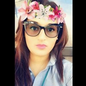 Meet your Posher, Julissa